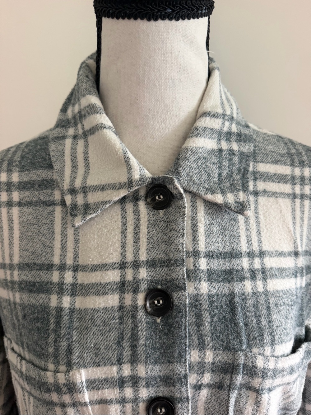 French Connection Flannel Shacket - Picture 4 of 12